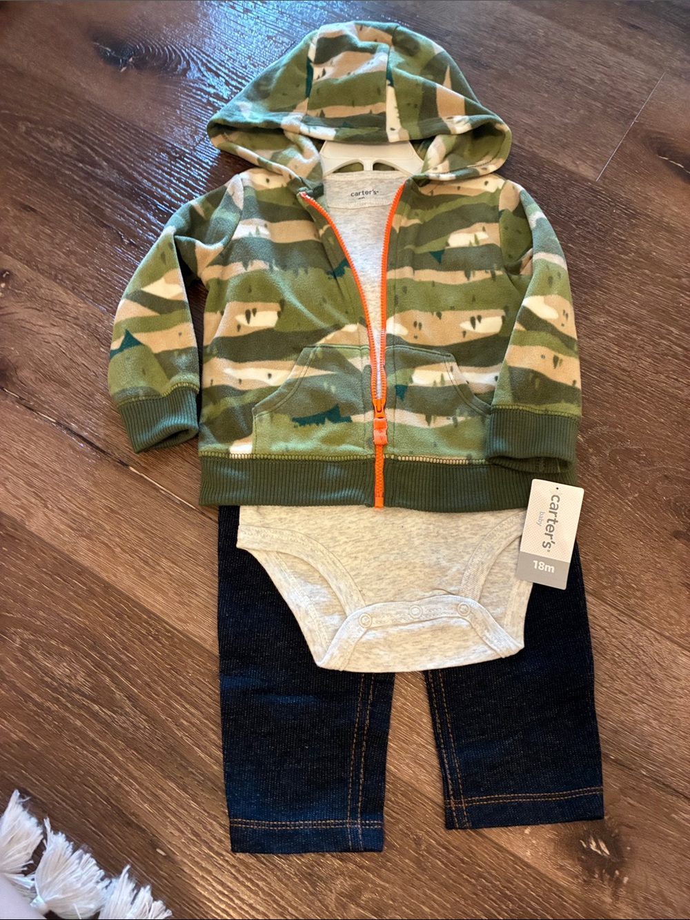 Carter Baby Boy 3 Piece Outfit. Camo. 18 month. New!